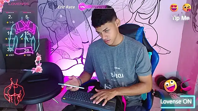 deivid bigcock1 online show from February 20, 2026, 12:18 am