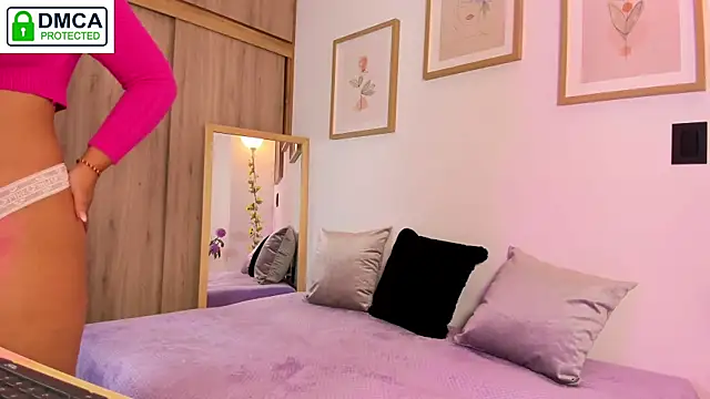 Marie Colin   online show from September 29, 2025, 12:44 pm