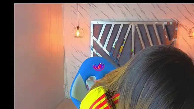 Snapshot of MaylinRosse_ chatting on June 27, 2026, 6:58 pm MaylinRosse online show from June 27, 2026, 6:58 pm