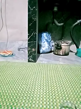 Snapshot of Susan-vn chatting on October 12, 2025, 4:30 pm Susan-vn online show from October 12, 2025, 4:30 pm