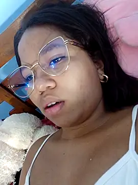 little onixx online show from October 16, 2025, 1:08 pm