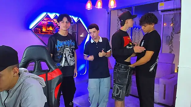 Snapshot of Houseofwarrios chatting on February 26, 2026, 5:40 am Houseofwarrios online show from February 26, 2026, 5:40 am