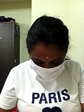 queendivya online show from October 2, 2025, 1:58 pm