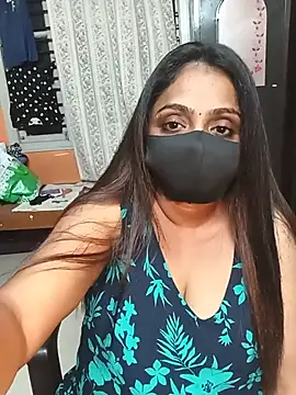 queendivya online show from May 13, 2026, 5:31 pm