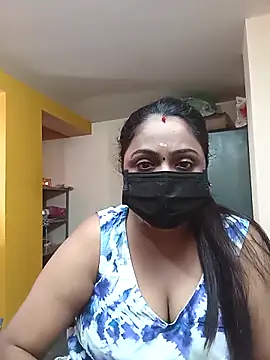 queendivya online show from February 1, 2026, 3:05 am