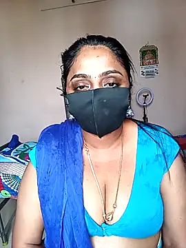 queendivya online show from May 10, 2026, 4:16 am