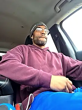 Snapshot of Justahungdad chatting on October 22, 2025, 9:24 pm Justahungdad online show from October 22, 2025, 9:24 pm