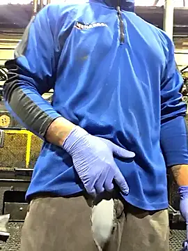 Snapshot of Justahungdad chatting on December 1, 2025, 1:56 pm Justahungdad online show from December 1, 2025, 1:56 pm