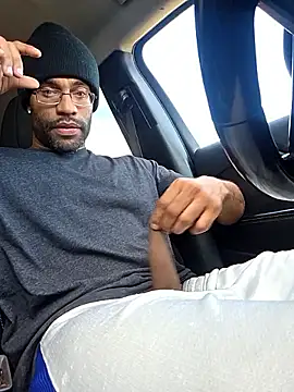 Snapshot of Justahungdad chatting on October 23, 2025, 9:24 pm Justahungdad online show from October 23, 2025, 9:24 pm