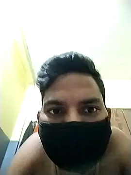 Snapshot of VickyMonster5 chatting on October 6, 2025, 8:31 pm VickyMonster5 online show from October 6, 2025, 8:31 pm