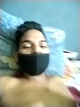 Snapshot of VickyMonster5 chatting on October 2, 2025, 11:30 pm VickyMonster5 online show from October 2, 2025, 11:30 pm