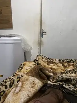 Snapshot of kylieputinha chatting on September 20, 2025, 2:55 pm kylieputinha online show from September 20, 2025, 2:55 pm