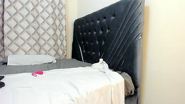 Pretty Ebony Doll online show from May 2, 2026, 3:12 am