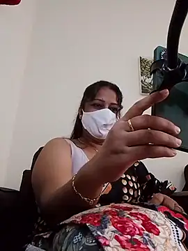 TAMIL AMMUSRI online show from September 29, 2025, 7:37 am