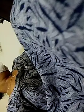 TAMIL AMMUSRI online show from September 23, 2025, 12:34 pm