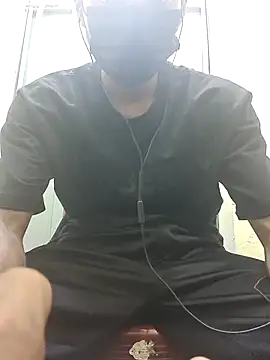 crish09 online show from June 3, 2026, 6:25 am