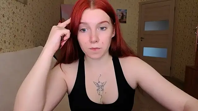 Layla Glam online show from June 12, 2026, 3:43 pm