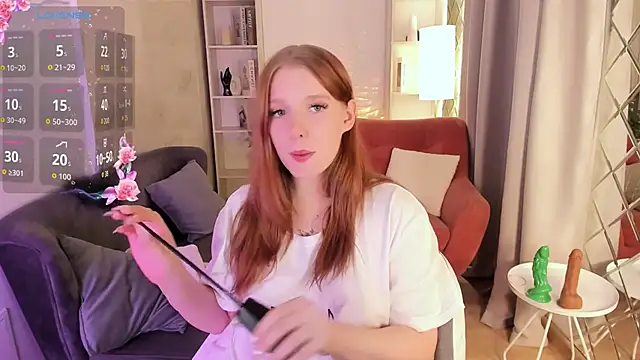 Layla Glam online show from February 3, 2026, 2:53 am