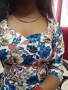 Snapshot of pari_rani7 chatting on March 27, 2026, 4:43 am pari rani7 online show from March 27, 2026, 4:43 am