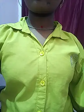 Snapshot of pari_rani7 chatting on April 8, 2026, 5:31 am pari rani7 online show from April 8, 2026, 5:31 am