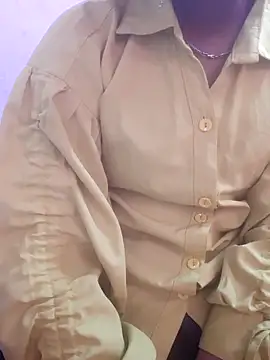 Snapshot of pari_rani7 chatting on February 5, 2026, 3:46 am pari rani7 online show from February 5, 2026, 3:46 am