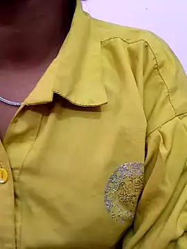 Snapshot of pari_rani7 chatting on February 9, 2026, 5:05 am pari rani7 online show from February 9, 2026, 5:05 am