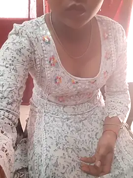 Snapshot of pari_rani7 chatting on February 27, 2026, 3:40 am pari rani7 online show from February 27, 2026, 3:40 am