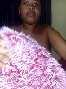 BubblyBeautiful online show from January 13, 2026, 10:13 pm