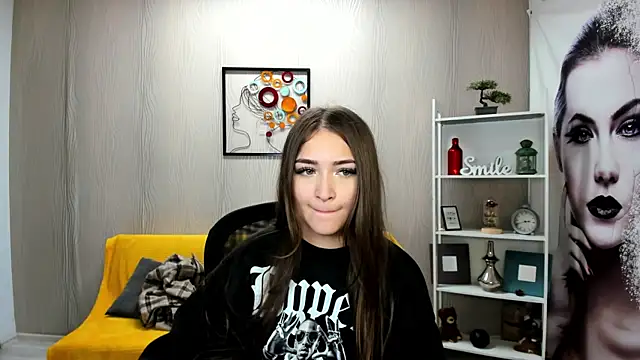 EllaClarke online show from October 22, 2025, 11:42 am