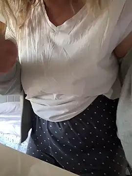 Snapshot of Heidaa chatting on November 29, 2025, 6:57 am Heidaa online show from November 29, 2025, 6:57 am