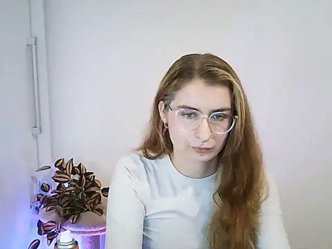 Snapshot of NinaBlond1 chatting on January 9, 2026, 7:26 am NinaBlond1 online show from January 9, 2026, 7:26 am