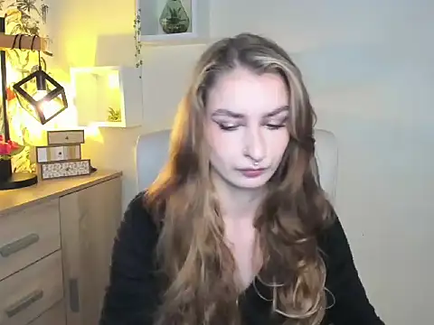 NinaBlond1 online show from November 28, 2025, 6:35 am