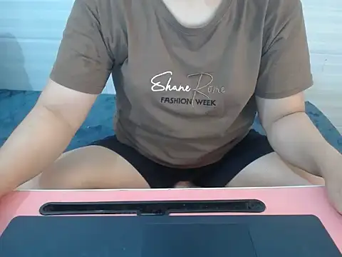 Hannie 26 online show from September 21, 2025, 9:14 am