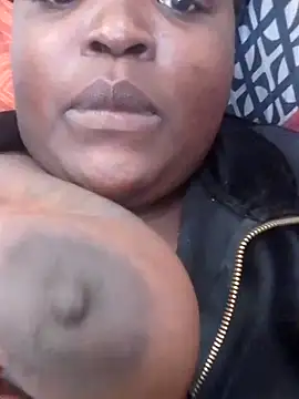 Snapshot of BendOveR0123 chatting on October 5, 2025, 3:14 pm BendOveR0123 online show from October 5, 2025, 3:14 pm
