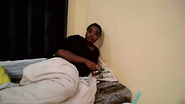 BendOveR0123 online show from November 16, 2025, 6:23 pm