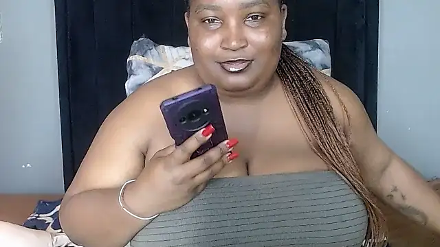 Snapshot of BIG_BOOBSxXxxX chatting on October 7, 2025, 9:32 am BIG BOOBSxXxxX online show from October 7, 2025, 9:32 am