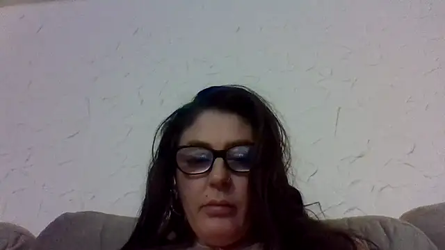 Rileyxxx69 online show from December 4, 2025, 10:20 pm