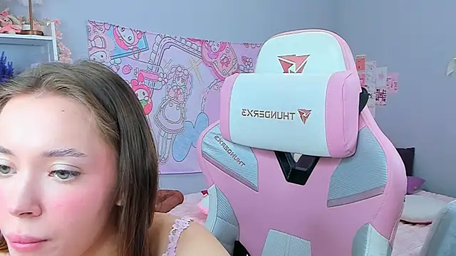 Snapshot of Leri_Dells chatting on February 3, 2026, 6:40 am Leri Dells online show from February 3, 2026, 6:40 am