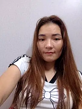 Snapshot of phuongxinhxan chatting on October 9, 2025, 1:50 am phuongxinhxan online show from October 9, 2025, 1:50 am