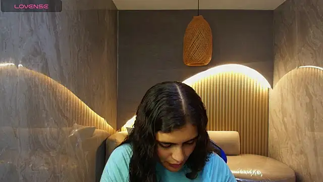 dany r  online show from October 11, 2025, 1:01 pm