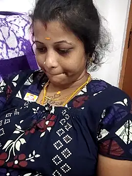 Snapshot of sweetqueen143 chatting on May 6, 2026, 5:55 am sweetqueen143 online show from May 6, 2026, 5:55 am