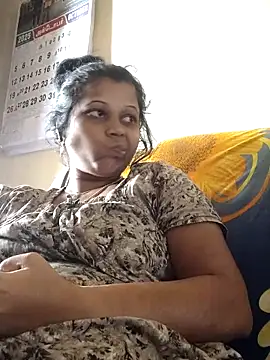 sweetqueen143 online show from October 30, 2025, 4:33 am