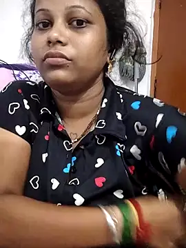 Snapshot of sweetqueen143 chatting on May 26, 2026, 12:47 pm sweetqueen143 online show from May 26, 2026, 12:47 pm