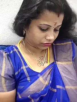 Snapshot of sweetqueen143 chatting on May 27, 2026, 6:59 pm sweetqueen143 online show from May 27, 2026, 6:59 pm