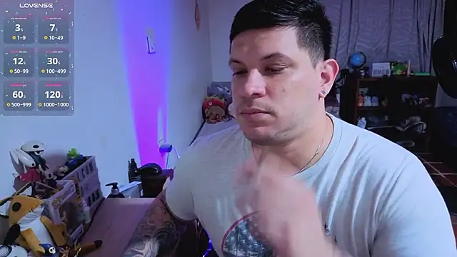 Snapshot of ryden_01 chatting on March 11, 2026, 11:43 pm ryden 01 online show from March 11, 2026, 11:43 pm