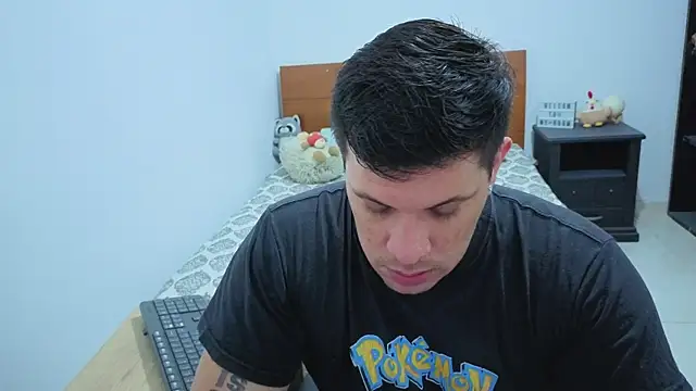 Snapshot of ryden_01 chatting on March 29, 2026, 12:23 am ryden 01 online show from March 29, 2026, 12:23 am