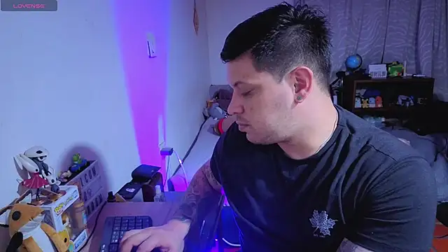 Snapshot of ryden_01 chatting on March 14, 2026, 12:38 am ryden 01 online show from March 14, 2026, 12:38 am