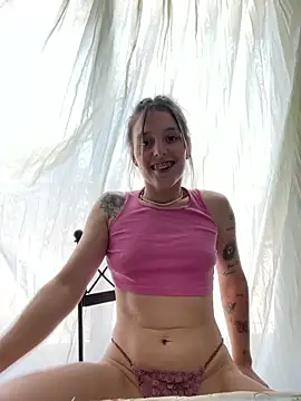 xvalentinaof online show from December 16, 2025, 1:04 pm