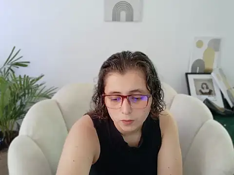 Snapshot of dirty_feelena chatting on October 15, 2025, 4:59 pm dirty feelena online show from October 15, 2025, 4:59 pm