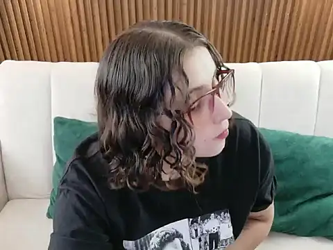 dirty feelena online show from February 6, 2026, 5:53 pm